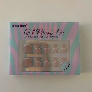 BTArtbox Gel Press-On Toenails